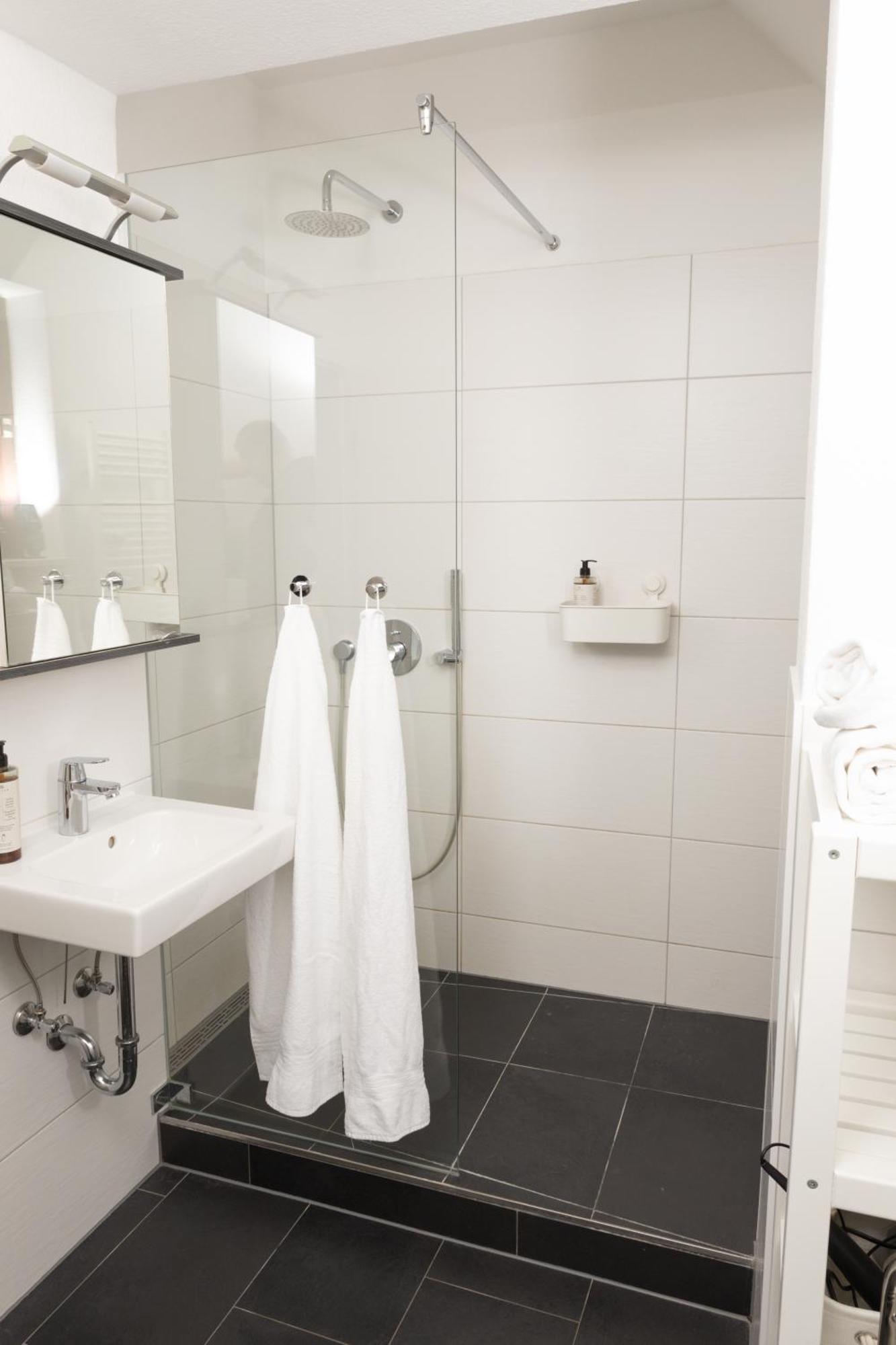 Bemyguest - 3 Zimmer Maisonette - Zentral - Klimaanlage - Aufzug 威斯巴登 外观 照片